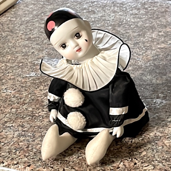 VTG 1980’s Pierrot Musical Clown - Picture 1 of 3